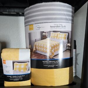 Mainstays Yellow and Gray Check Quilt Set